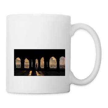 A man on his way to work - Mug - white - Right