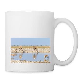 Giraffe und Landschaft im Etosha Nationalpark - Tasse - Weiß - Rechts