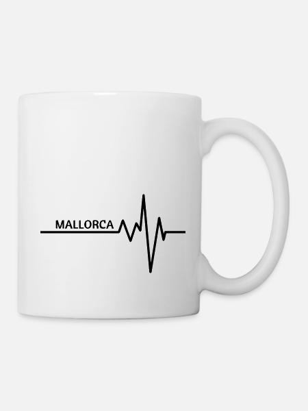 herzschlag mallorca - Tasse - Weiß