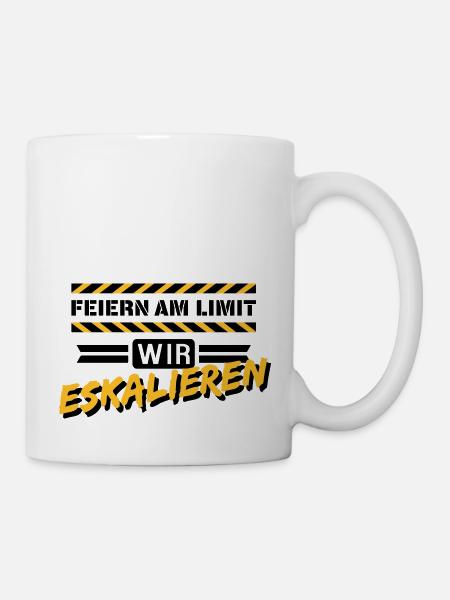 Feiern am Limit - Tasse - Weiß