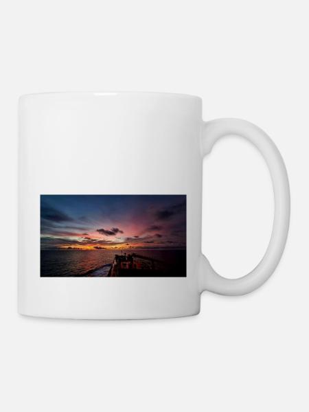 Beautiful sunset atfull sea - Mug - white