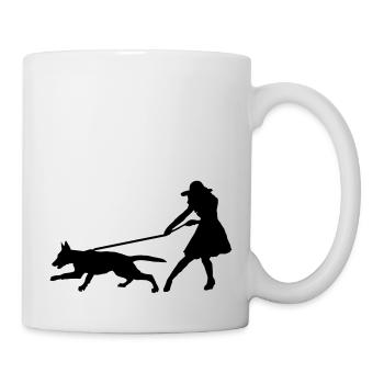 Hund zieht Frau 1 - Tasse - Weiß - Rechts