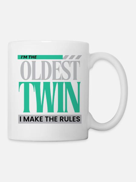 Ich bin der älteste Zwilling Ich mache die Regeln lustig Geschwister - Tasse - Weiß