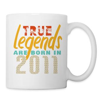 Les vrais légendes sont nés en 2011. Année 2025. - Mug blanc - blanc - Droite