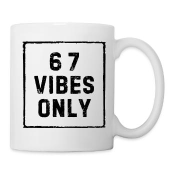 6 7 vibes – Trendy Youth T-Shirt - Mug - white - Right