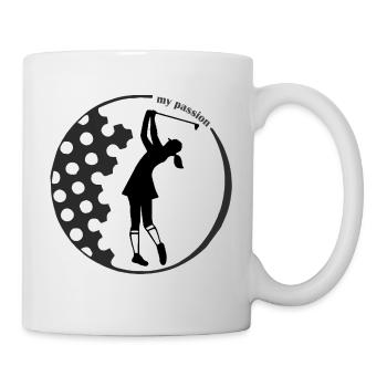 Golferin Shirt – Stylish auf dem Green - Tasse - Weiß - Rechts