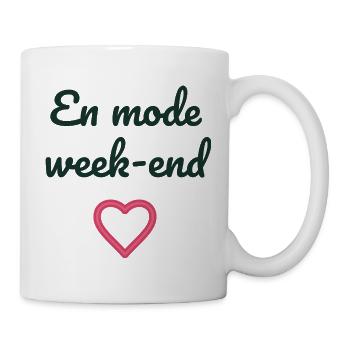 WOCHENENDE. HUMOR. LUSTIG. KOMISCH. ZITAT. HERZ - Tasse - Weiß - Rechts