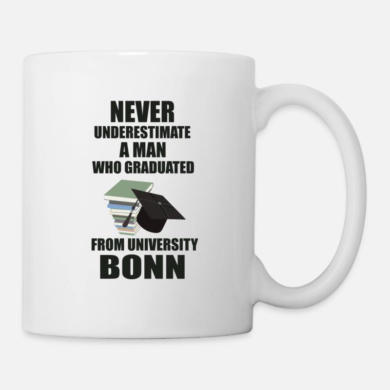 Never underestimate a man University Bonn - Tasse - Weiß