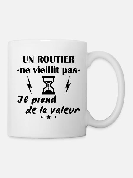 Routier ne vieillit pas, idée cadeau anniversaire - Mug blanc - blanc