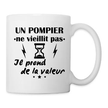 Pompier ne vieillit pas,idée cadeau anniversaire - Mug blanc - blanc - Droite
