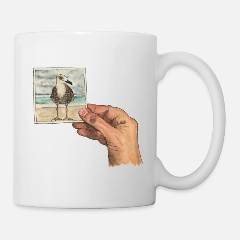 Hand mit Foto einer Möwe - Tasse - Weiß