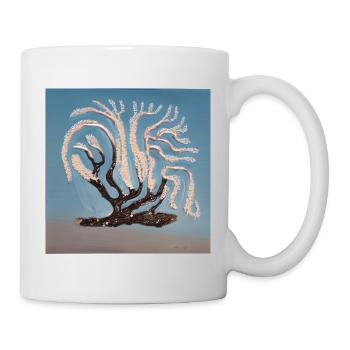Alter blühender Baum während eines sonnigen Frühlingstages - Tasse - Weiß - Rechts