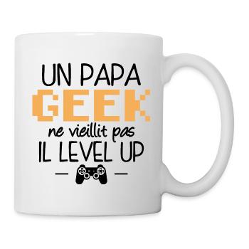 Un papa geek ne vieillit pas il level up - Mug blanc - blanc - Droite
