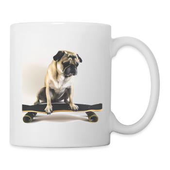 Mops auf Skateboard AICF 4 - Tasse - Weiß - Rechts