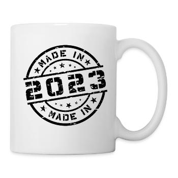 Geburtsjahr Geburtstag Born In - Made in 2023 - Tasse - Weiß - Rechts