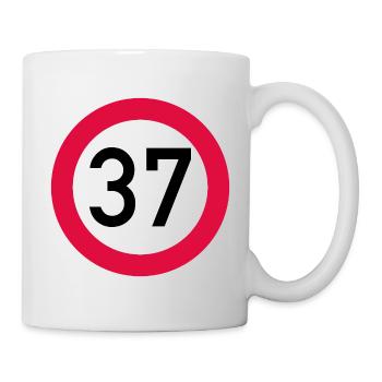 37. Geburtstag Achtung! Verkehrsschild 37 Km/h - Tasse - Weiß - Rechts