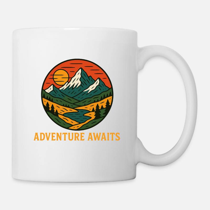 Abenteuer erwartet Berglandschaft - Tasse - Weiß