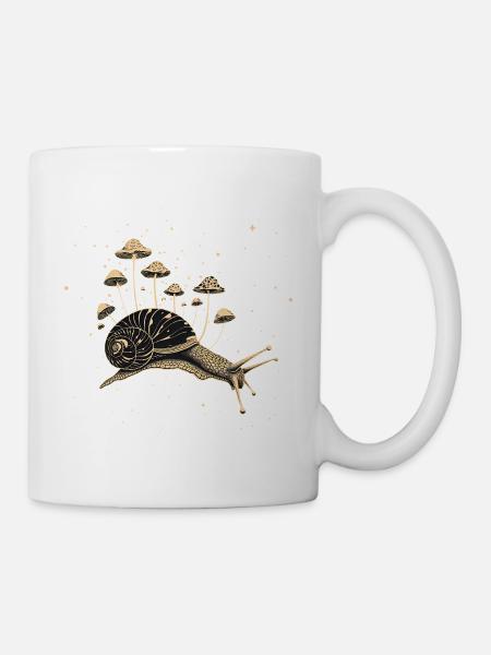 Mystische Pilz-Schnecke im Sternenhimmel - Tasse - Weiß