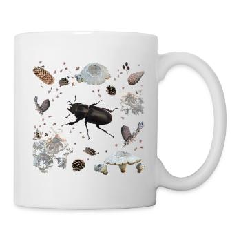 Scarabée cerf avec des pommes de pin et des champignons - Mug blanc - blanc - Droite