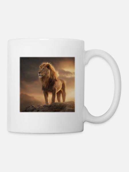 Löwenkönig Majestätisch im Abendlicht - Mug - white