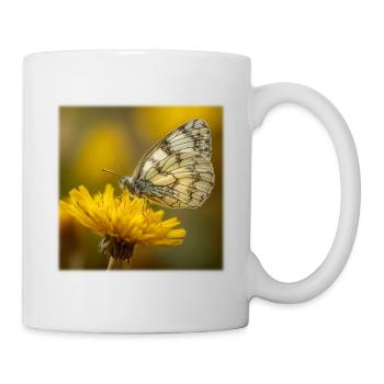 Papillon blanc sur fleur jaune - Mug blanc - blanc - Droite