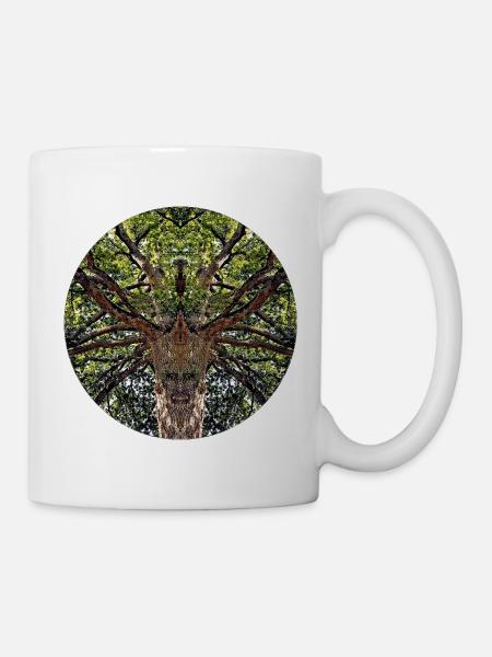 Nature creatures in treetop - Mug - white