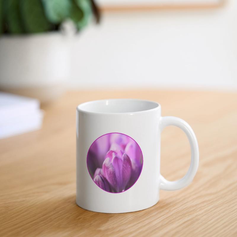 Crocus Crocus Fleurs violettes Crocus Bourgeon de crocus Mug blanc