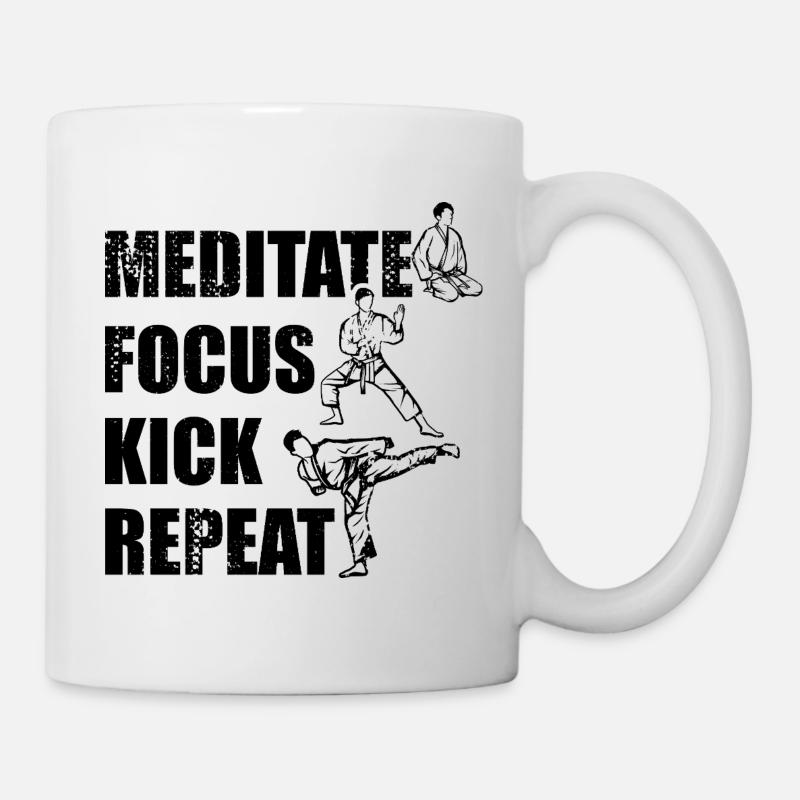 Motivierender Karatespruch - Tasse - Weiß