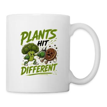 Plants Hit Different - Lustig Veggie/Vegan Design - Tasse - Weiß - Rechts