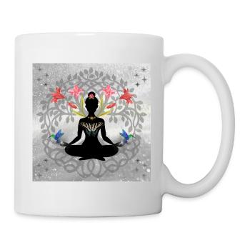 Mandala-Schmetterlings-Meditations-Silhouette - Tasse - Weiß - Rechts