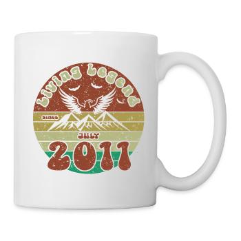 15e anniversaire : Légende vivante depuis le VIN 07/2011 - Mug blanc - blanc - Droite
