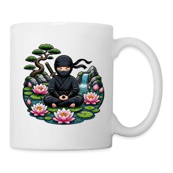 Ninja Meditation am Lotussee - Tasse - Weiß - Rechts