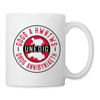 Gogs A Hwntws Unedig Dros Annibyniaeth - Mug - white - Right