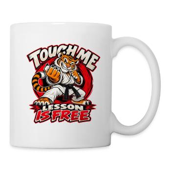 Karate-Tiger – freche Kampfansage im Comicstil - Tasse - Weiß - Rechts