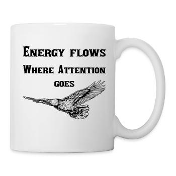 L’énergie circule là où l’attention va - Mug blanc - blanc - Droite