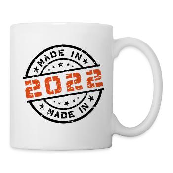 Geburtsjahr Geburtstag Born In - Made in 2022 - Tasse - Weiß - Rechts