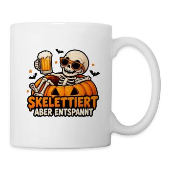 Skelettiert aber entspannt – Halloween - Tasse - Weiß - Rechts