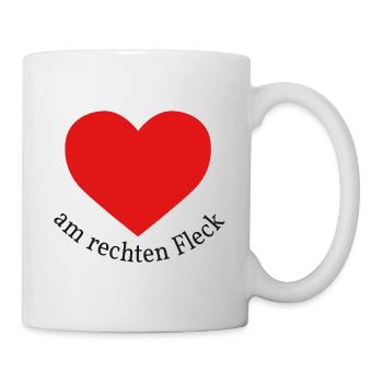 Design für Pflegekräfte - Herz am rechten Platz - Tasse - Weiß - Rechts