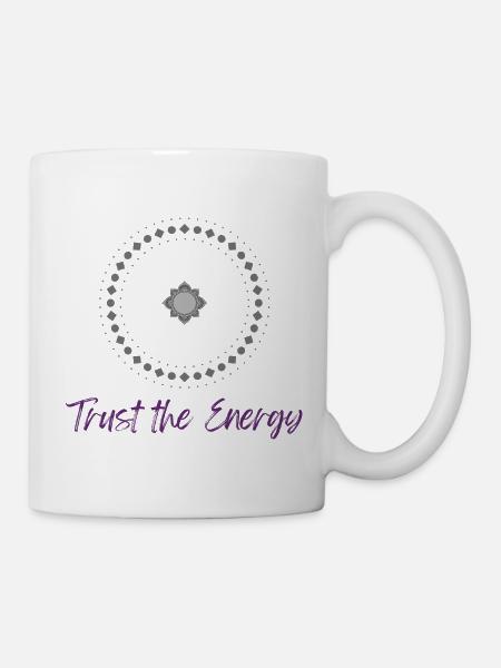 Faites confiance à l’énergie - conception spirituelle pour l’équilibre - Mug blanc - blanc