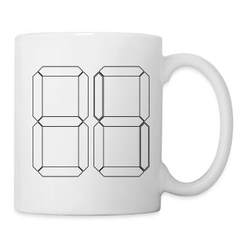 NUMMER 82 Zweiundachtzig Geschenk Digital - Tasse - Weiß - Rechts