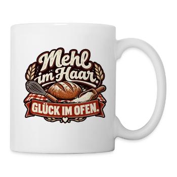 Mehl im Haar. Glück im Ofen. Bäcker - Tasse - Weiß - Rechts