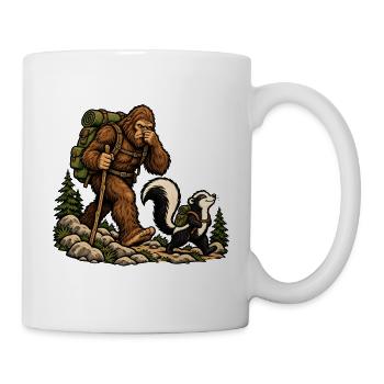 Bigfoot & Stinktier beim Wandern – Outdoor - Tasse - Weiß - Rechts
