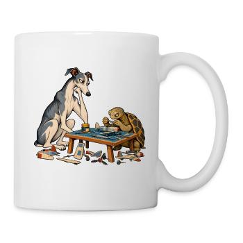 Windhund und Schildkröte beim Modellbau - Tasse - Weiß - Rechts