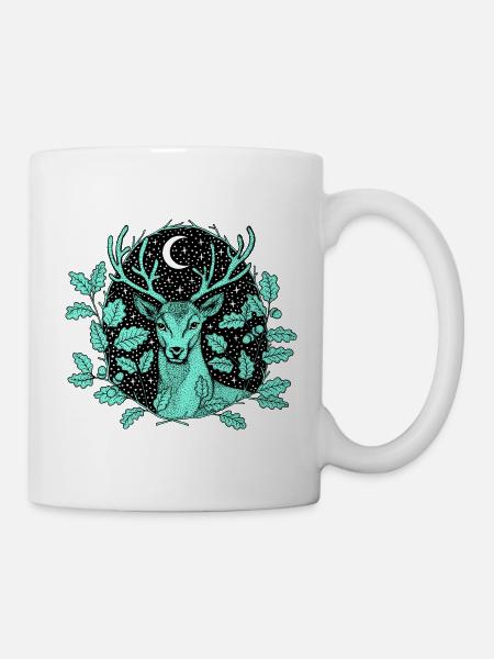 Hirsch im Wald mit Mond und Sternen by Nikki-Luka - Tasse - Weiß