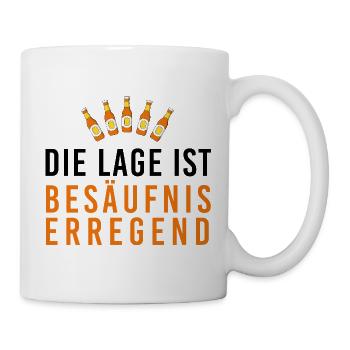 Die Lage ist besäufniserregend, Bierflaschen, Fasc - Tasse - Weiß - Rechts