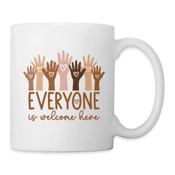 Everyone is welcome here - Mug - white - Right