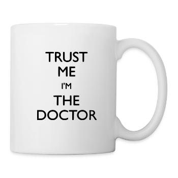 Croyez-moi, je suis le docteur - Mug blanc - blanc - Droite