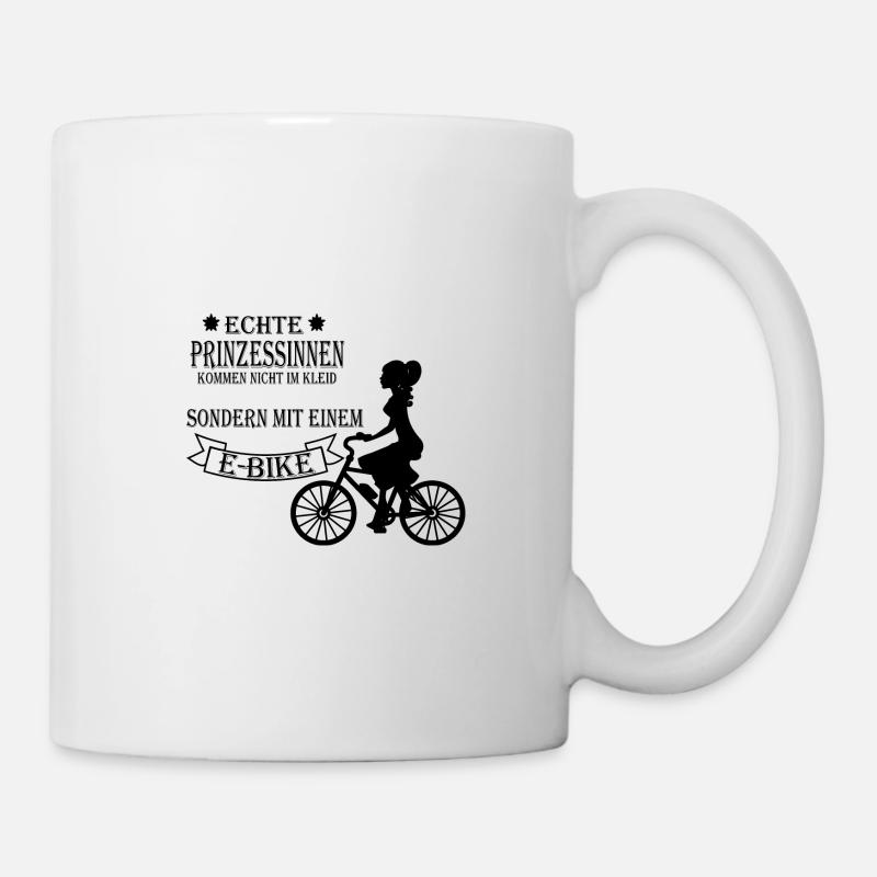 ECHTE PRINZESSINNEN KOMMEN NICHT IM KLEID SONDERN - Tasse - Weiß