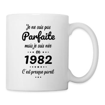 Anniversaire 40 ans - Pas parfaite née en 1982 - Mug blanc - blanc - Droite