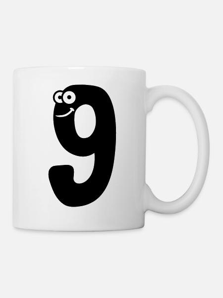 Zahl 9 Neun Comic Cartoon Gesicht Lustig - Tasse - Weiß